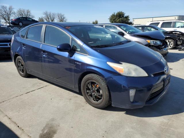 Photo 4 from auction – 2013 TOYOTA PRIUS with VIN JTDKN3DU3D1733653