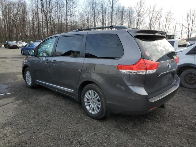 Photo 2 from auction – 2011 TOYOTA SIENNA XLE with VIN 5TDYK3DC4BS151622