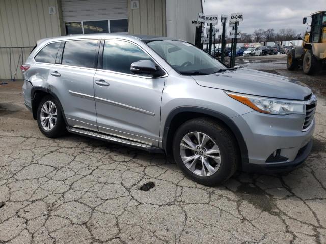 Photo 4 from auction – 2016 TOYOTA HIGHLANDER with VIN 5TDBKRFH8GS225004
