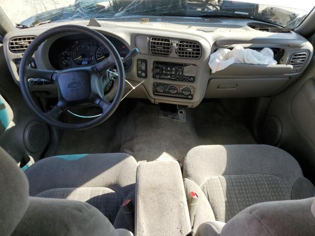 Photo 8 from auction – 2000 CHEVROLET BLAZER with VIN 1GNCS13W9Y2329543
