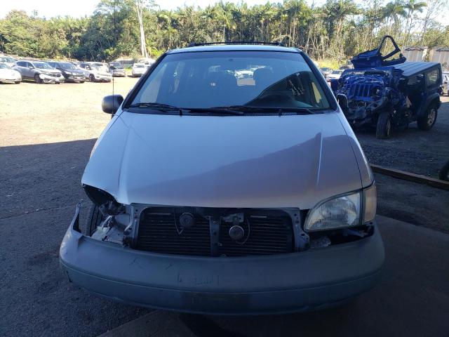 Photo 5 from auction – 1998 TOYOTA SIENNA LE with VIN 4T3ZF13C2WU002774