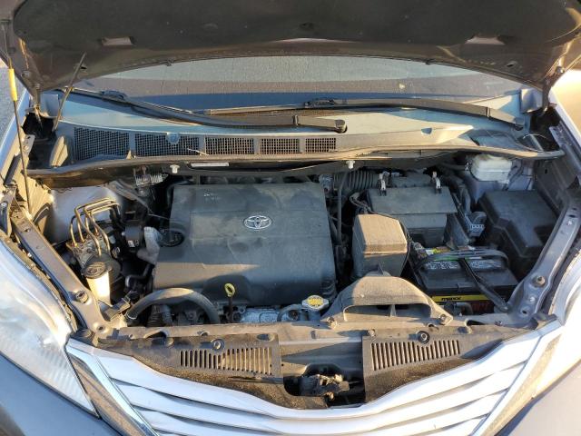 Photo 12 from auction – 2013 TOYOTA SIENNA XLE with VIN 5TDYK3DC0DS301910