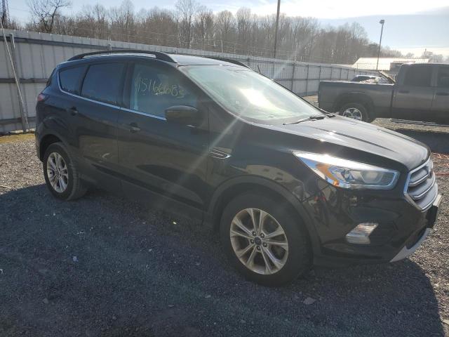 Photo 4 from auction – 2017 FORD ESCAPE SE with VIN 1FMCU9GD5HUA35339