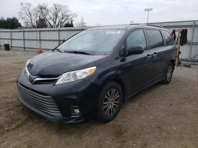 TOYOTA SIENNA XLE 2018 with VIN 5TDYZ3DC4JS931632 - Photo from auction
