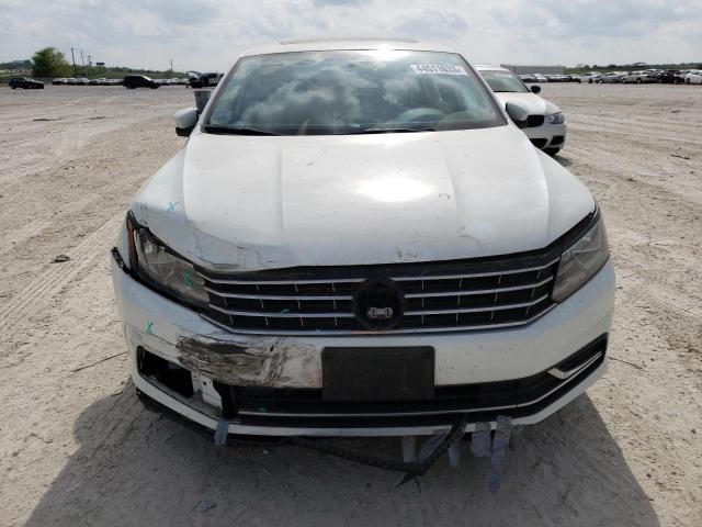 Photo 5 from auction – 2017 VOLKSWAGEN PASSAT SE with VIN 1VWBT7A36HC010878