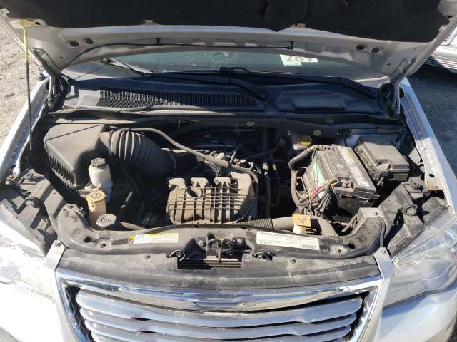 Photo 12 from auction – 2011 CHRYSLER TOWN & COU with VIN 2A4RR8DG8BR773028