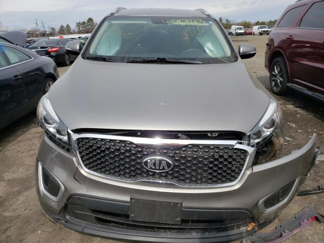Photo 5 from auction – 2018 KIA SORENTO LX with VIN 5XYPGDA30JG406592