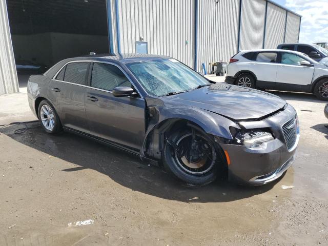 Photo 4 from auction – 2015 CHRYSLER 300 LIMITE with VIN 2C3CCAAG3FH876091