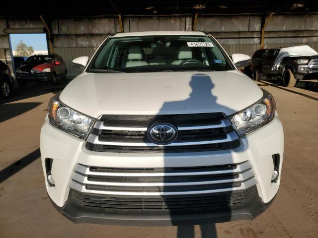 Photo 5 from auction – 2018 TOYOTA HIGHLANDER with VIN 5TDKZRFH6JS278531