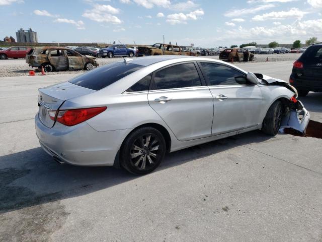 Photo 3 from auction – 2013 HYUNDAI SONATA SE with VIN 5NPEC4AC1DH525591