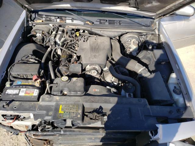 Photo 11 from auction – 2003 MERCURY GRAND MARQ with VIN 2MEFM75W13X700747