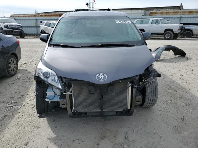 Photo 5 from auction – 2017 TOYOTA SIENNA LE with VIN 5TDKZ3DC6HS873751