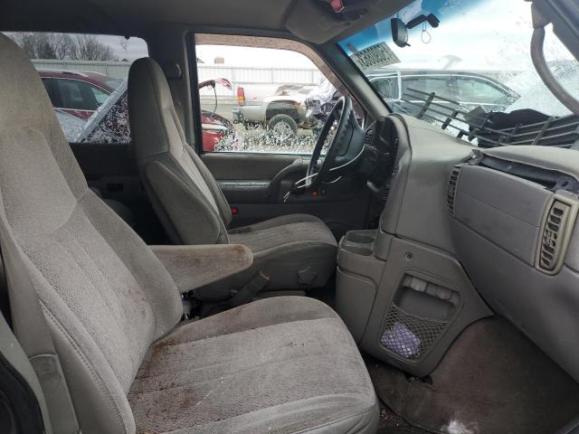 Photo 7 from auction – 2000 CHEVROLET ASTRO with VIN 1GNEL19W5YB149182