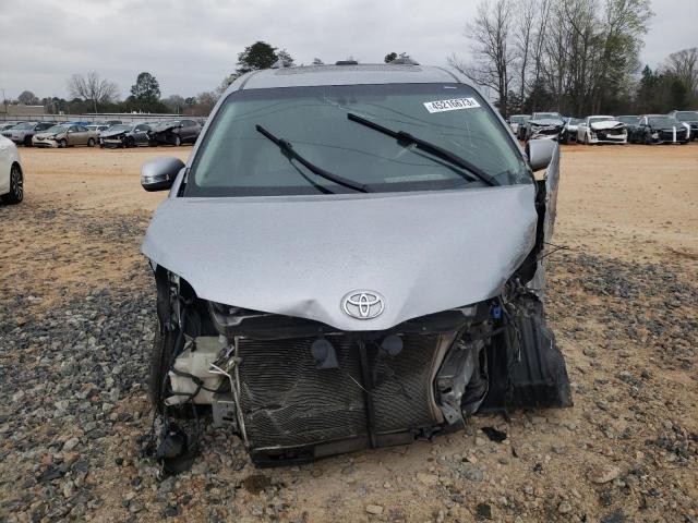 Photo 5 from auction – 2013 TOYOTA SIENNA XLE with VIN 5TDDK3DC3DS065333