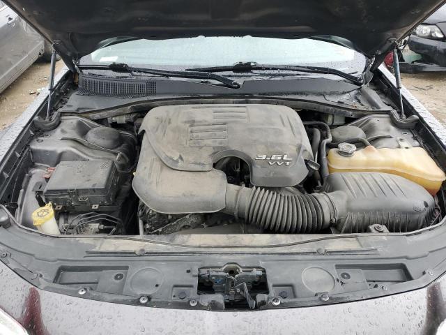 Photo 11 from auction – 2016 CHRYSLER 300C with VIN 2C3CCAKG4GH136324
