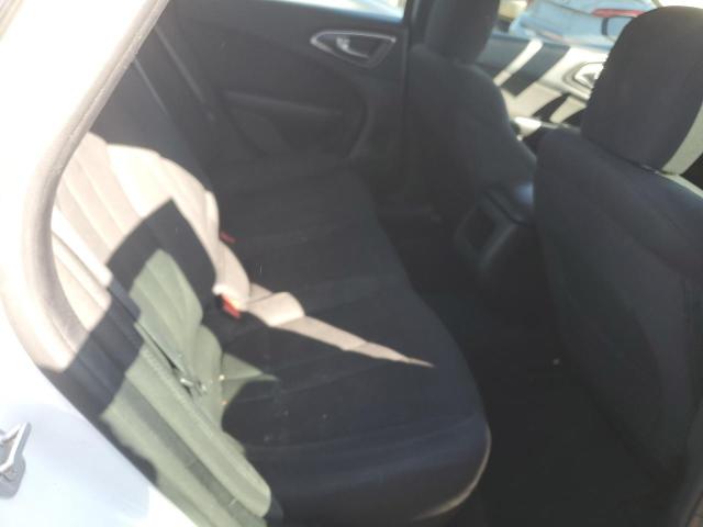 Photo 10 from auction – 2016 CHRYSLER 200 LIMITE with VIN 1C3CCCAB0GN150505