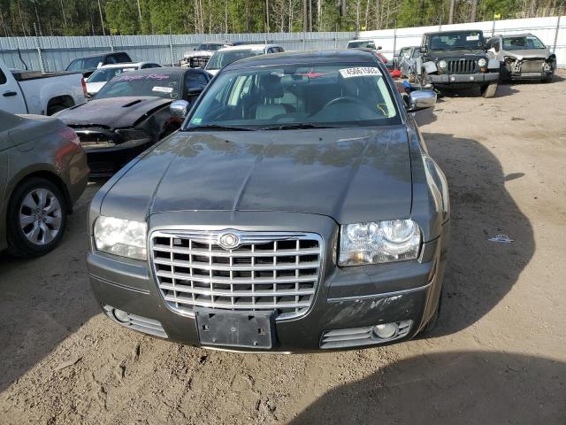 Photo 5 from auction – 2010 CHRYSLER 300 TOURIN with VIN 2C3CK5CV0AH138683