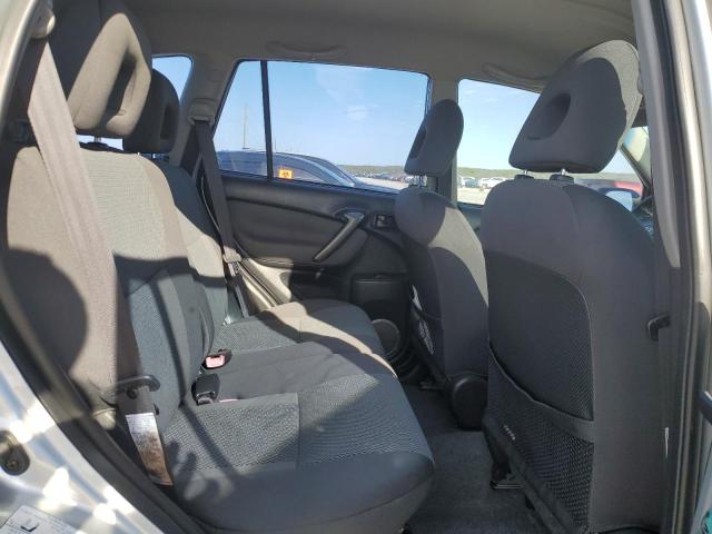 Photo 11 from auction – 2004 TOYOTA RAV4 with VIN JTEGD20V340004247