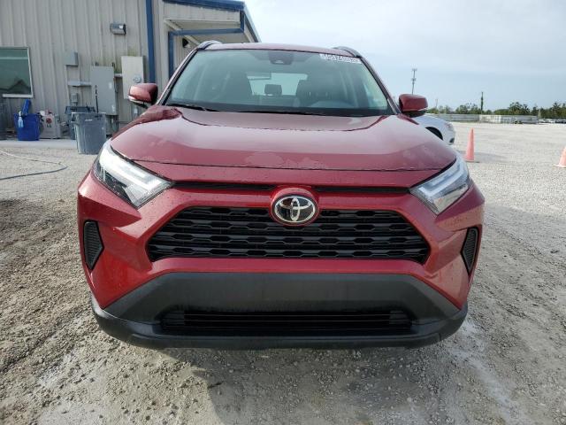 Photo 5 from auction – 2022 TOYOTA RAV4 XLE with VIN 2T3W1RFV4NW191908