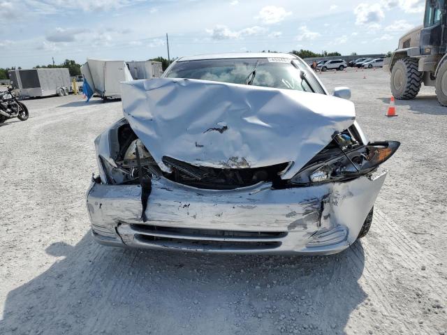 Photo 5 from auction – 2004 TOYOTA CAMRY LE with VIN 4T1BE32K34U937381