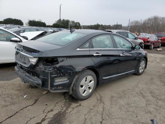 Photo 3 from auction – 2011 HYUNDAI SONATA HYB with VIN KMHEC4A44BA006270