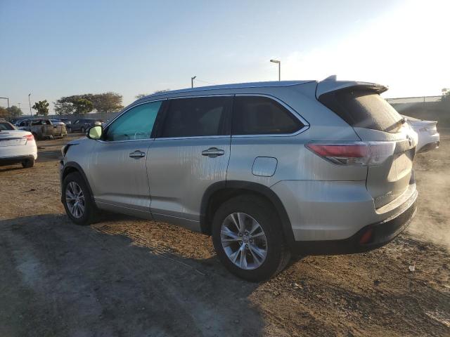 Photo 2 from auction – 2014 TOYOTA HIGHLANDER with VIN 5TDKKRFH2ES006827