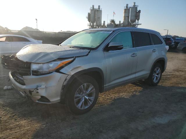 TOYOTA HIGHLANDER 2014 with VIN 5TDKKRFH2ES006827 - Photo from auction