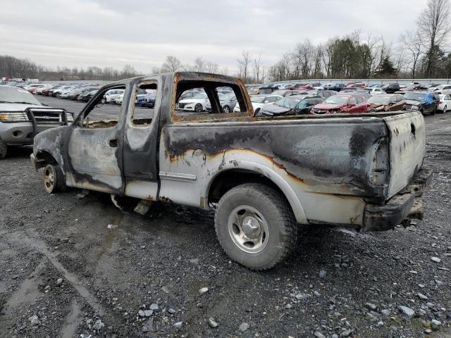 Photo 2 from auction – 2002 FORD F150 with VIN 1FTRX18L82NA95503