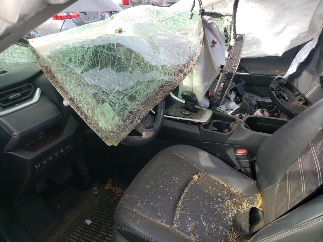 Photo 5 from auction – 2019 TOYOTA RAV4 LIMIT with VIN JTMN1RFV0KD515652