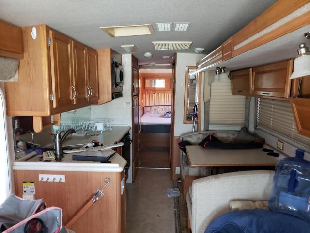Photo 6 from auction – 2001 SOWI MOTOR HOME with VIN 1FCNF53S3Y0A14422