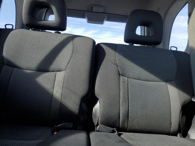 Photo 10 from auction – 2004 TOYOTA RAV4 with VIN JTEGD20V340004247