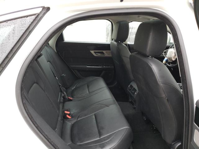 Photo 10 from auction – 2018 JAGUAR XF PREMIUM with VIN SAJBJ4FX7JCY69293