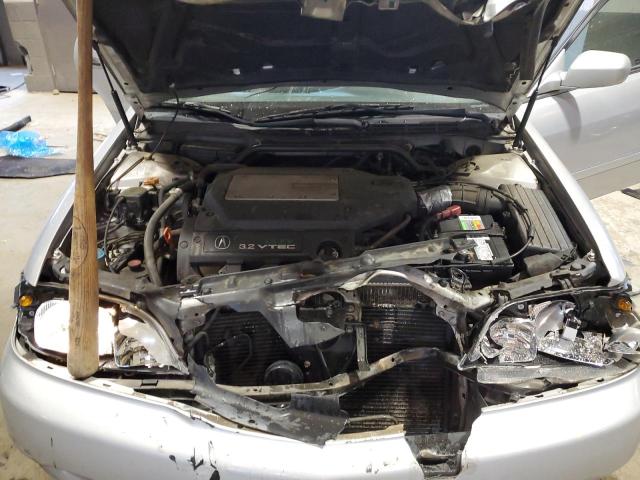 Photo 11 from auction – 2000 ACURA 3.2TL with VIN 19UUA5676YA062087