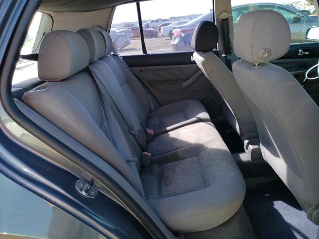 Photo 10 from auction – 2004 VOLKSWAGEN GOLF GL with VIN 9BWFL61JX44010843