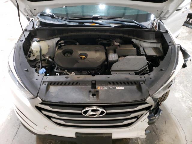 Photo 11 from auction – 2017 HYUNDAI TUCSON SE with VIN KM8J23A41HU325614