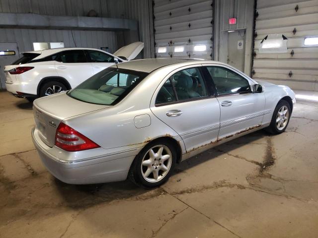 Photo 3 from auction – 2002 MERCEDES-BENZ C 240 with VIN WDBRF61J92F150591
