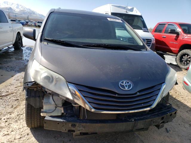 Photo 5 from auction – 2015 TOYOTA SIENNA LE with VIN 5TDKK3DC9FS603799