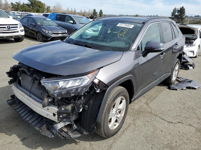 TOYOTA RAV4 XLE 2021 with VIN 2T3W1RFV8MC169667 - Photo from auction