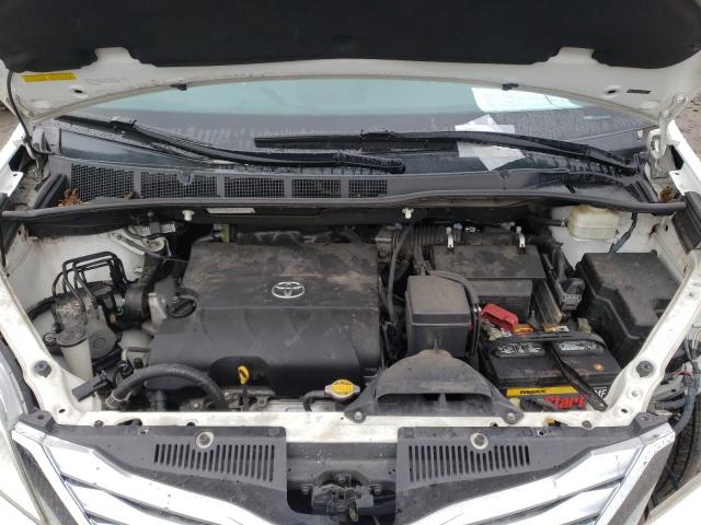 Photo 11 from auction – 2012 TOYOTA SIENNA XLE with VIN 5TDDK3DC7CS033712