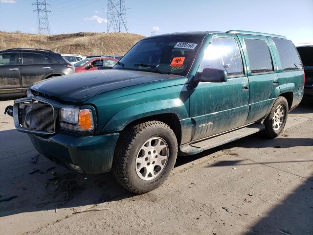GMC YUKON DENA 2000 with VIN 1GKEK13R5YR108111 - Photo from auction