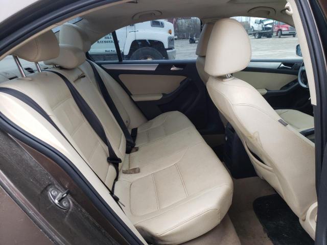 Photo 10 from auction – 2011 VOLKSWAGEN JETTA SEL with VIN 3VWLZ7AJ9BM330882