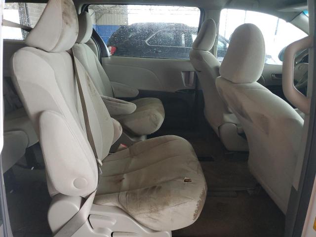 Photo 11 from auction – 2011 TOYOTA SIENNA BAS with VIN 5TDKA3DC9BS007704