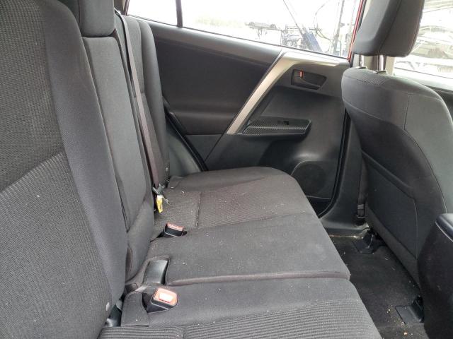 Photo 11 from auction – 2015 TOYOTA RAV4 LE with VIN JTMBFREV6FJ036729