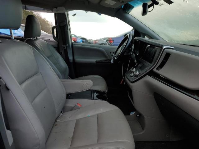 Photo 7 from auction – 2017 TOYOTA SIENNA XLE with VIN 5TDYZ3DC3HS783337