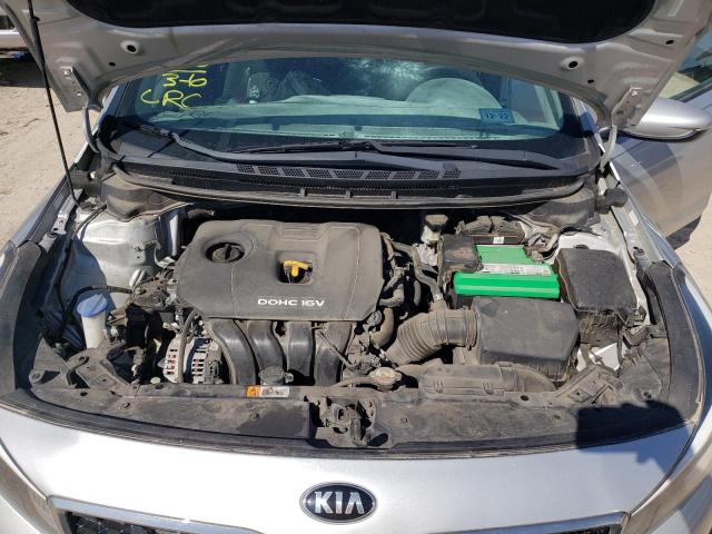 Photo 11 from auction – 2017 KIA FORTE LX with VIN 3KPFK4A75HE140362