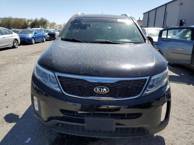 Photo 5 from auction – 2015 KIA SORENTO LX with VIN 5XYKT4A62FG615050