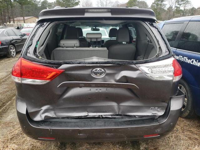 Photo 6 from auction – 2011 TOYOTA SIENNA XLE with VIN 5TDYK3DC1BS167115