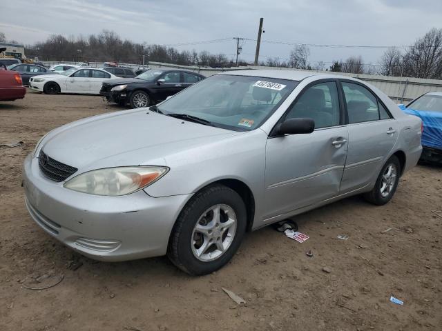 TOYOTA CAMRY LE 2004 with VIN 4T1BE32K74U862619 - Photo from auction