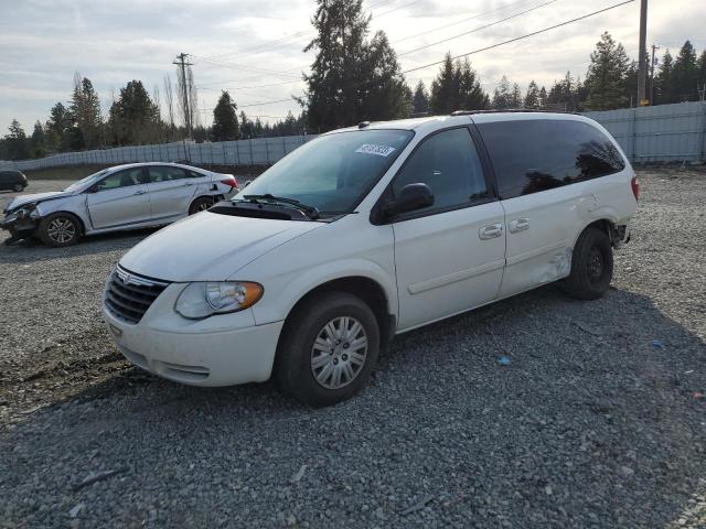 CHRYSLER TOWN & COU 2005 with VIN 2C4GP44R45R591232 - Photo from auction
