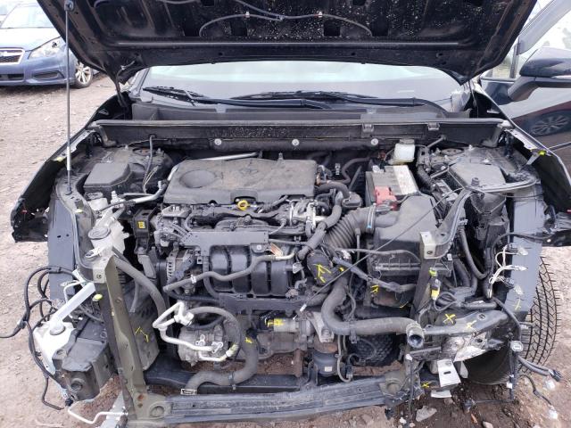 Photo 12 from auction – 2019 TOYOTA RAV4 XLE with VIN JTMP1RFV8KD033388